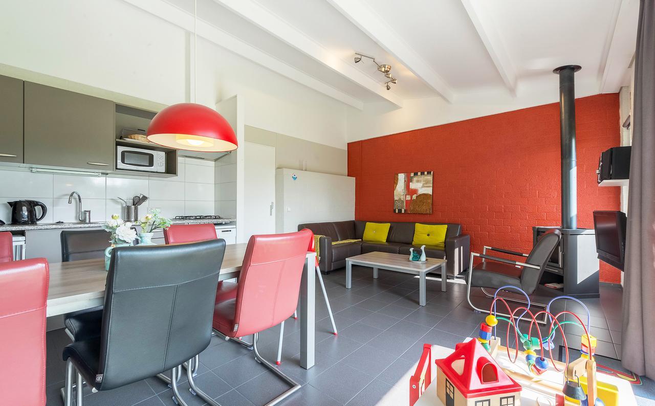 Roompot Schin Op Geul Born Ruang foto