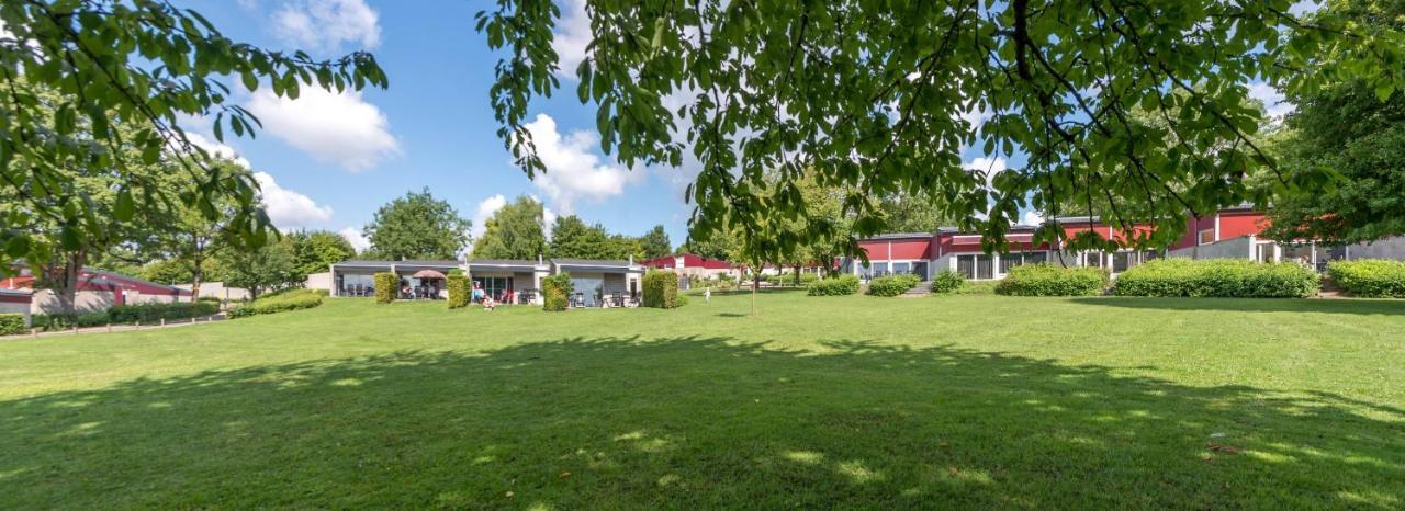 Roompot Schin Op Geul Born Bagian luar foto