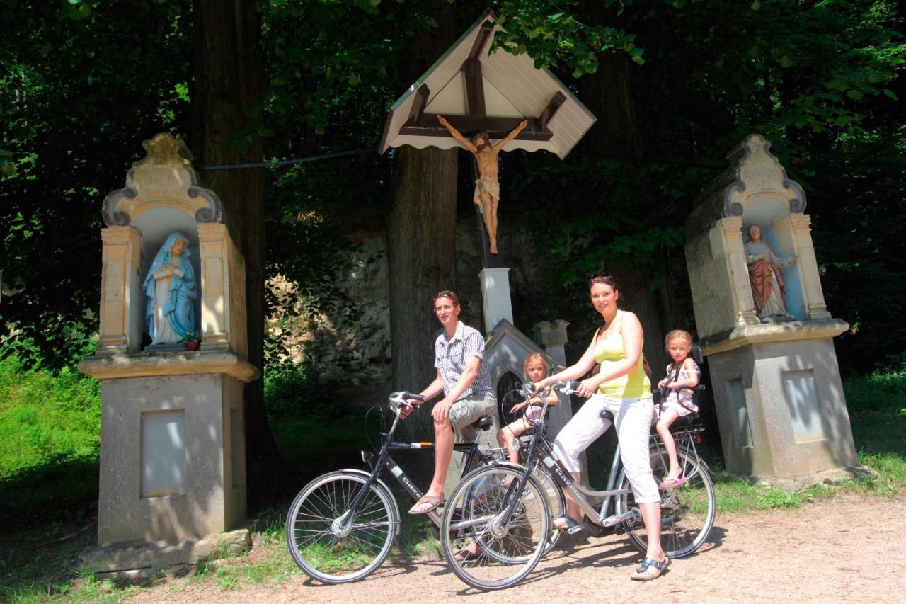 Roompot Schin Op Geul Born Bagian luar foto